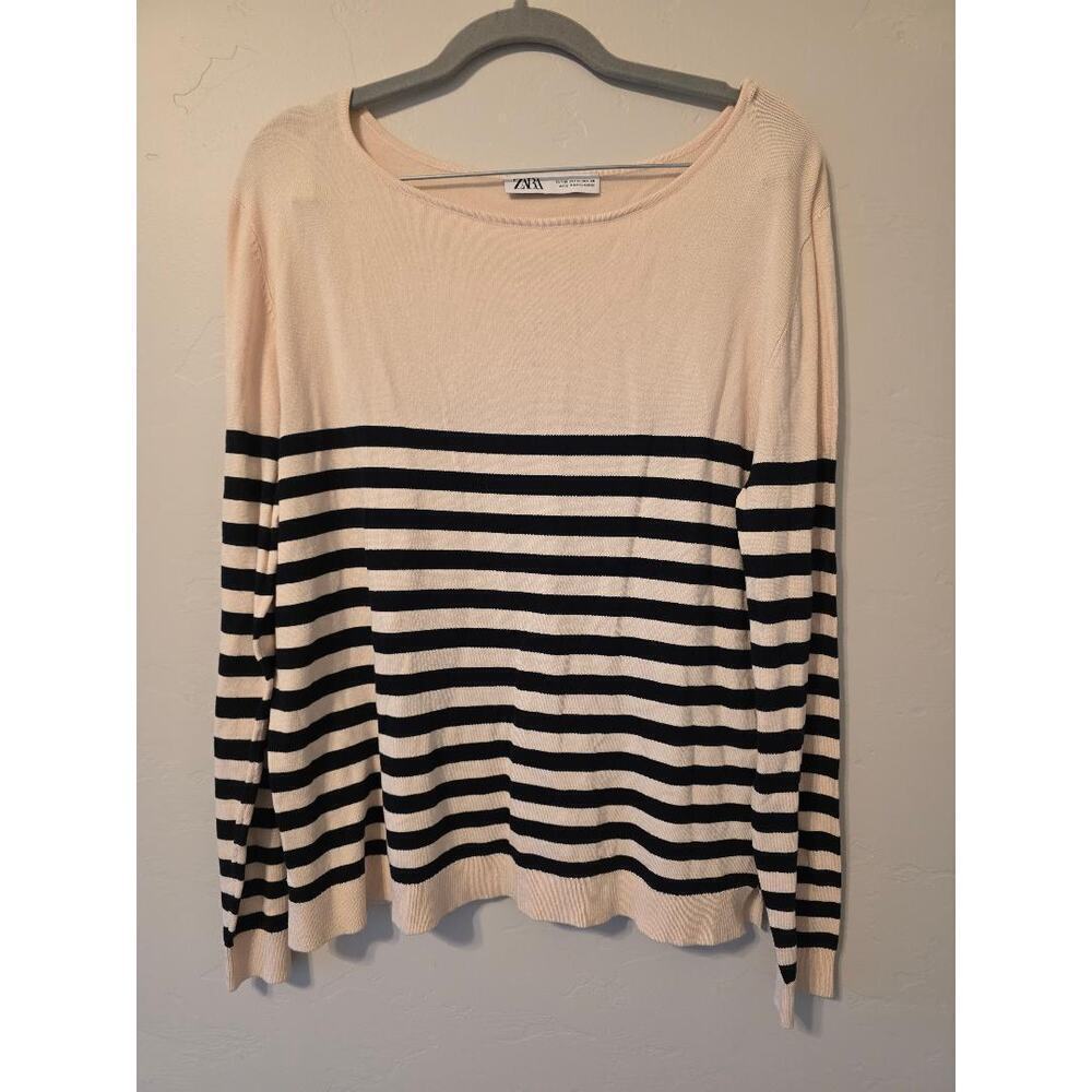 Zara Cream & Black Striped Lightweight Knit Sweater Size M